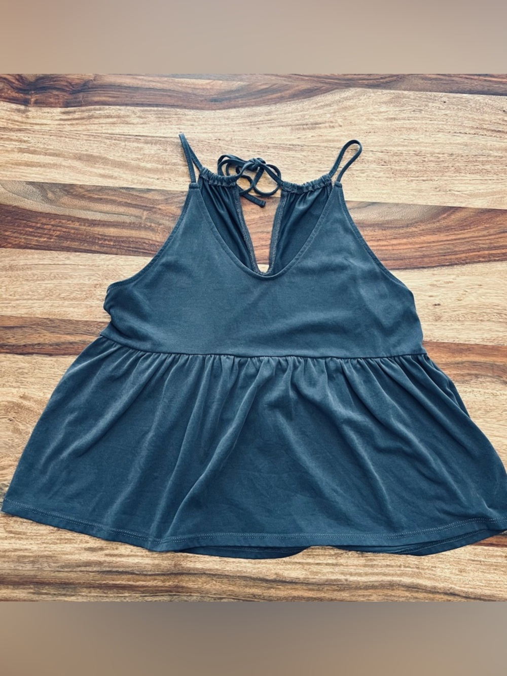 American Eagle Outfitters V-Neck Peplum Tank - Small